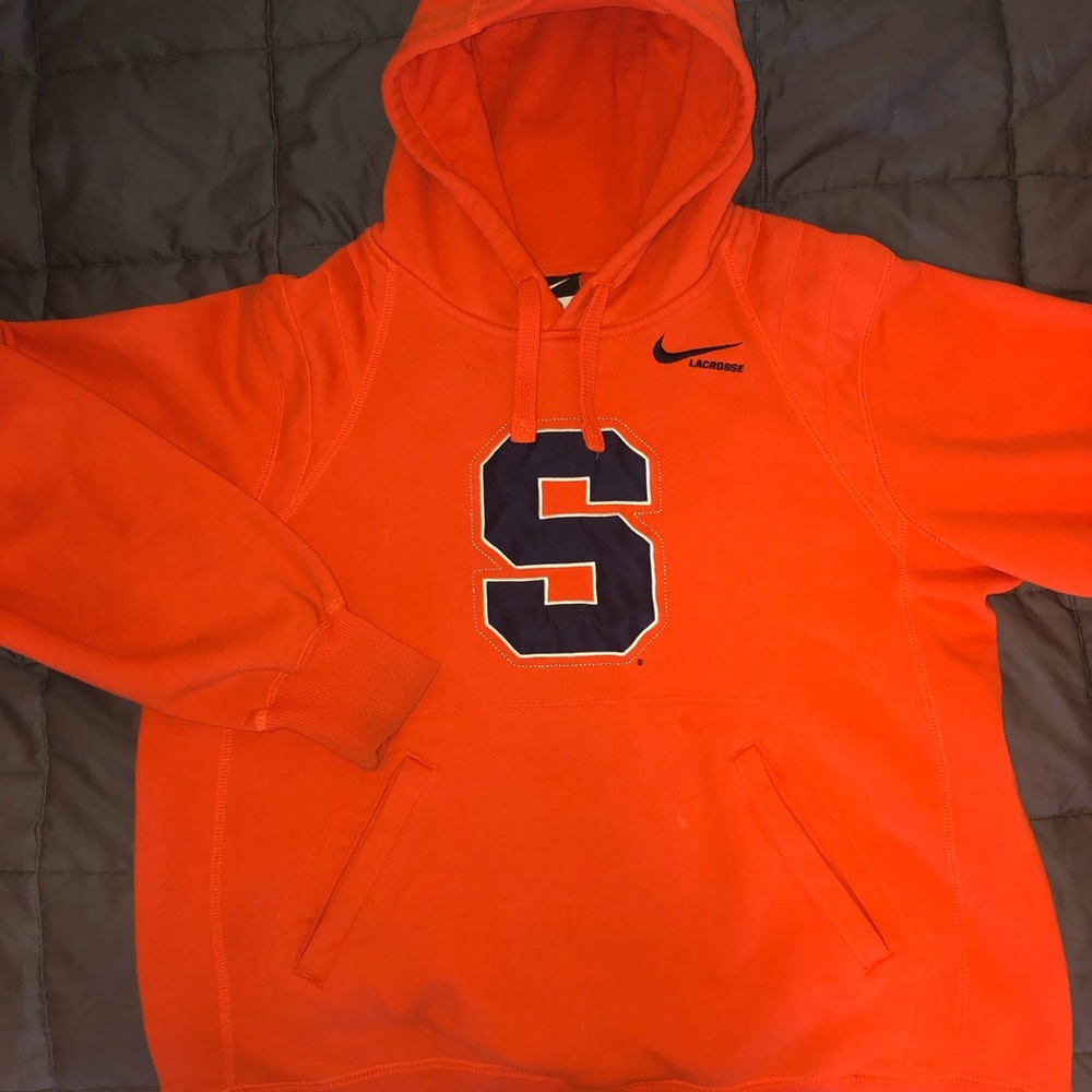 Size medium, Nike Syracuse hoodie!